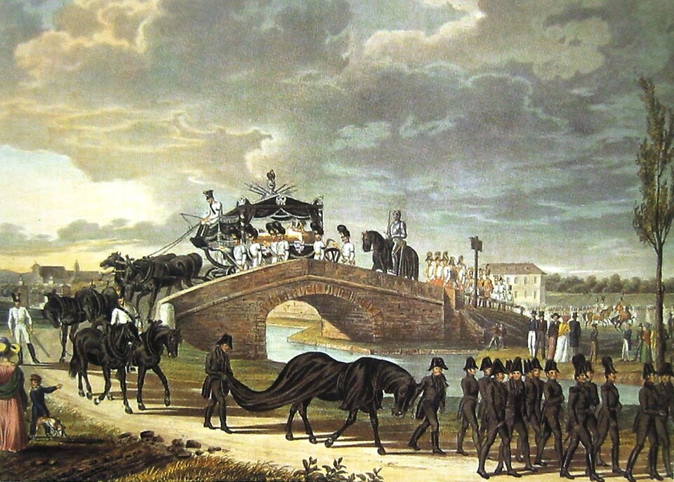 Aquarell: Ein Trauerzug mit Kutsche und schwarz verhülltem Pferd überquert eine Brücke auf dem Weg zum Friedhof St. Marx